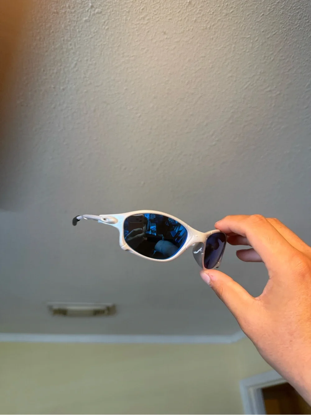 White Frame Blue Lens Sunglasses Oakleys